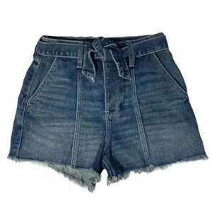 Hollister Ultra High-Rise Belted Mom Shorts – Vintage Stretch – 1 / W25